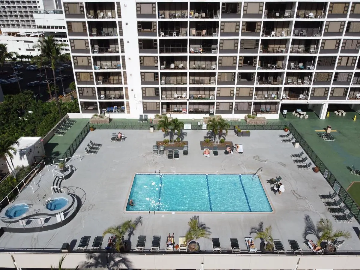 Sandy Toes, Mountain Views, Park For Free! Honolulu 0*,